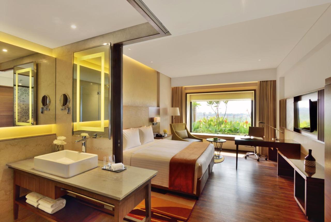 Courtyard By Marriott Raipur Otel Dış mekan fotoğraf