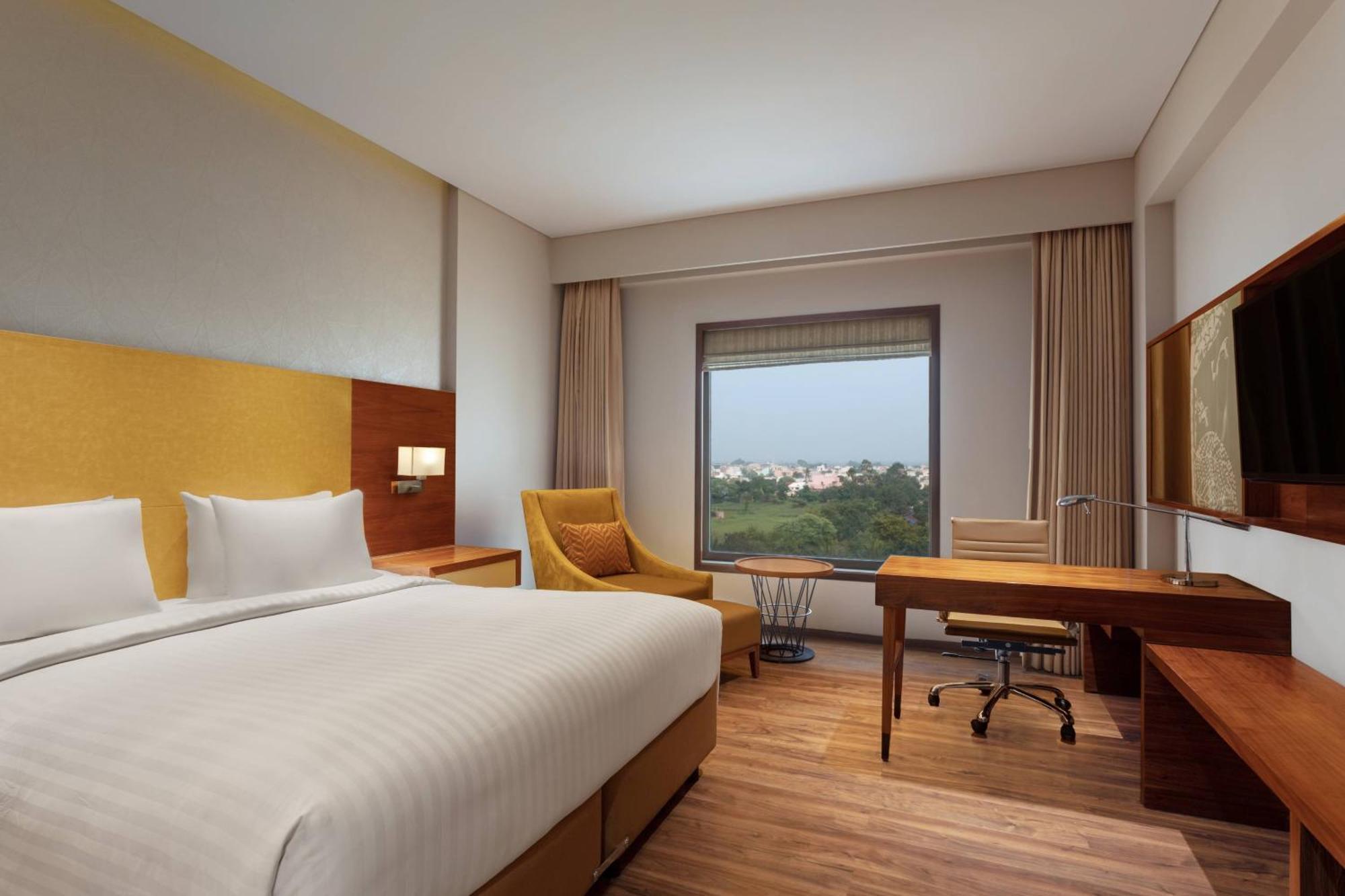Courtyard By Marriott Raipur Otel Dış mekan fotoğraf
