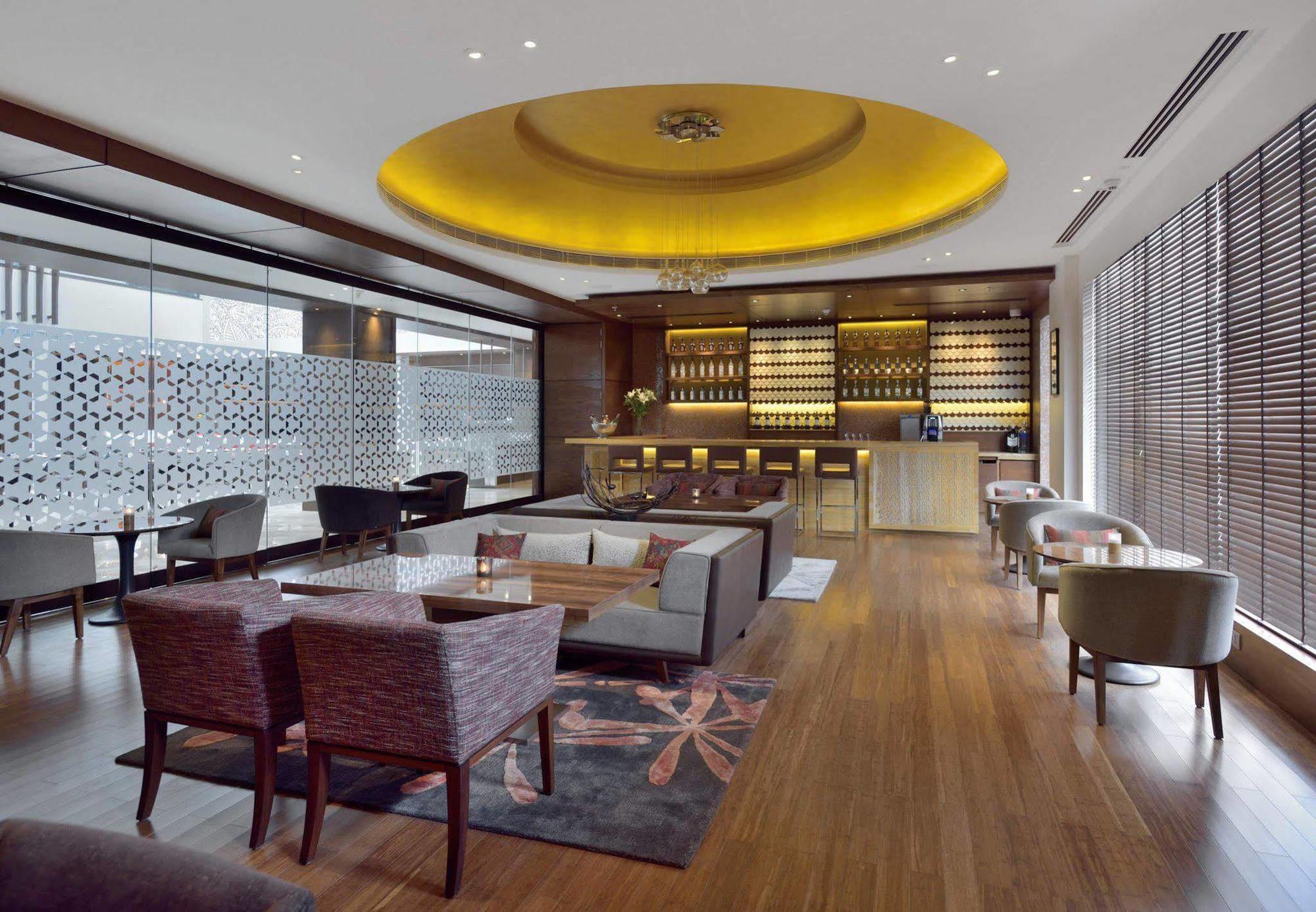 Courtyard By Marriott Raipur Otel Dış mekan fotoğraf