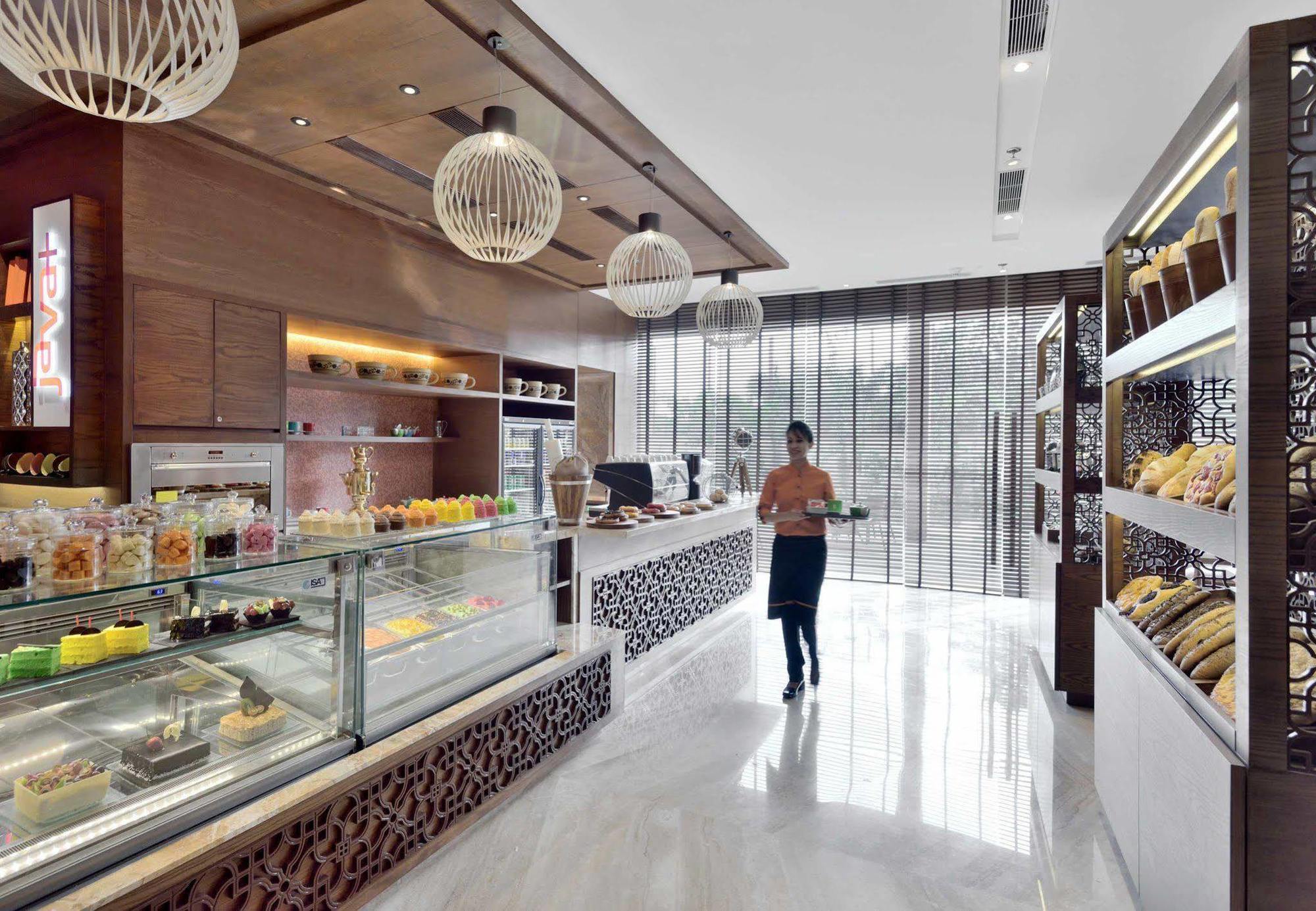 Courtyard By Marriott Raipur Otel Dış mekan fotoğraf